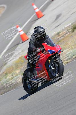 media/Nov-12-2023-Classic Track Days (Sun) [[11f17acb81]]/Group 3/session 2 turn 9/